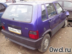 Битый автомобиль FIAT Uno