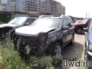 Битый автомобиль Nissan X-Trail