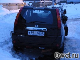 Битый автомобиль Nissan X-Trail