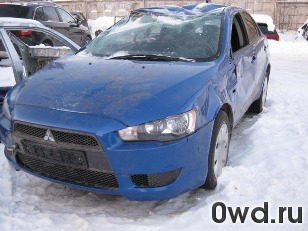 Битый автомобиль Mitsubishi Lancer