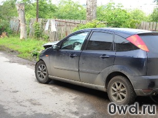 Битый автомобиль Ford Focus