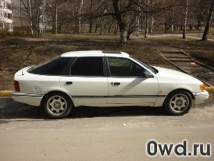 Битый автомобиль Ford Scorpio