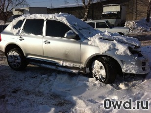 Битый автомобиль Porsche Cayenne