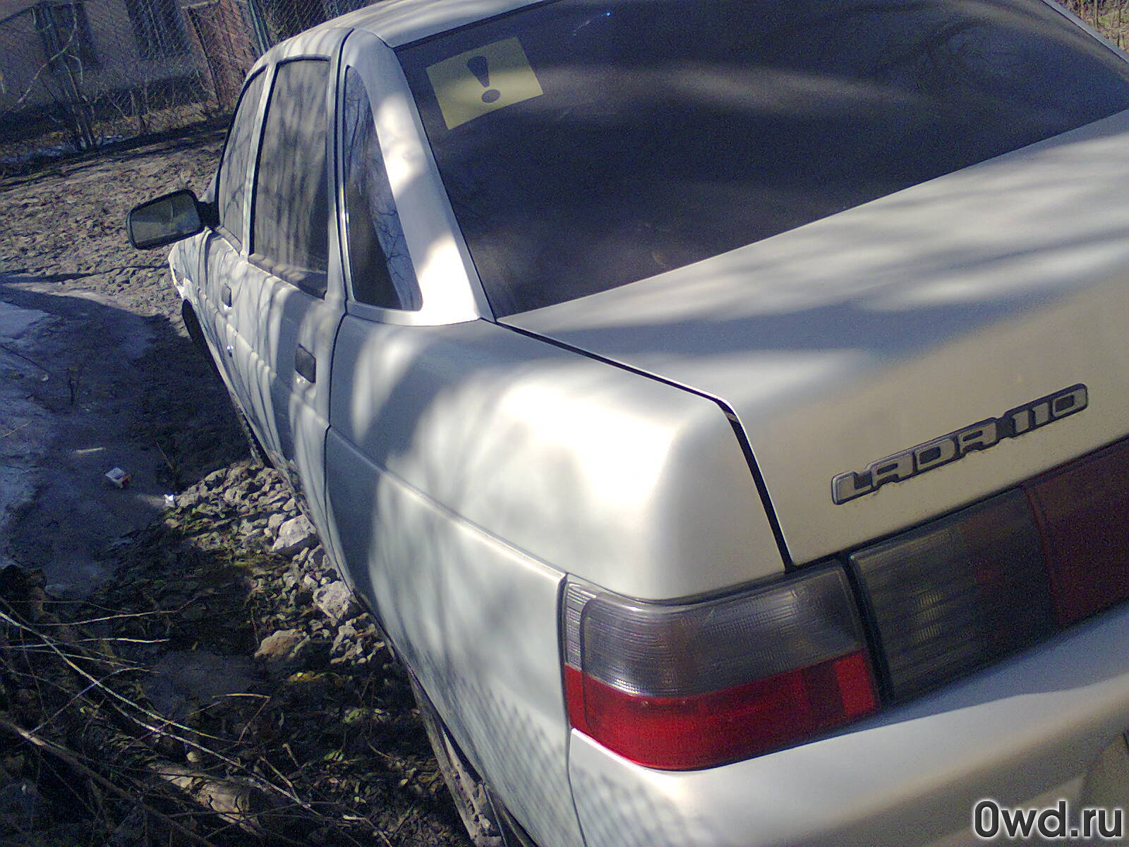 Битый автомобиль LADA (ВАЗ) 2110 (2003) в Нижнем Новгороде