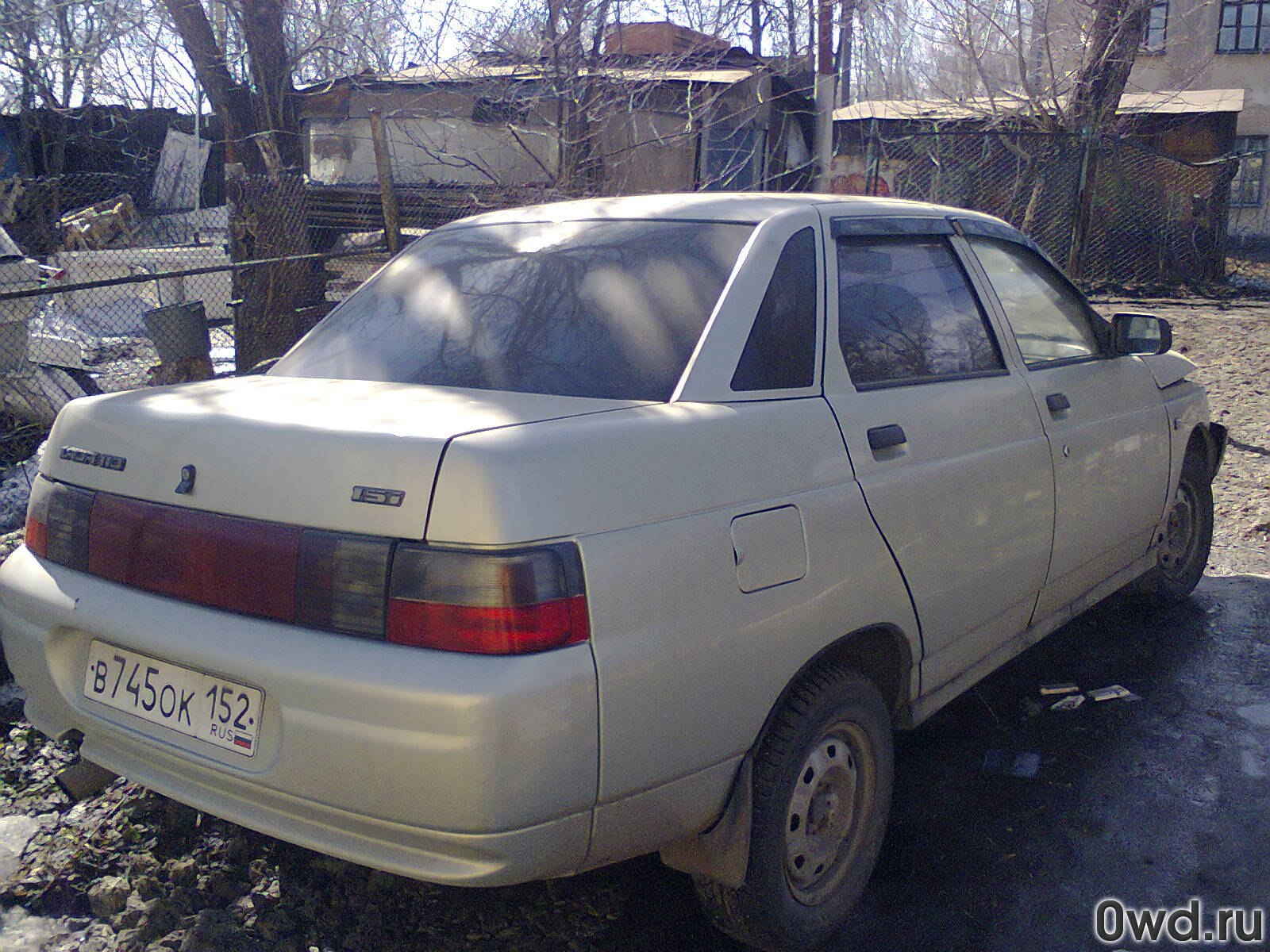 Битый автомобиль LADA (ВАЗ) 2110 (2003) в Нижнем Новгороде